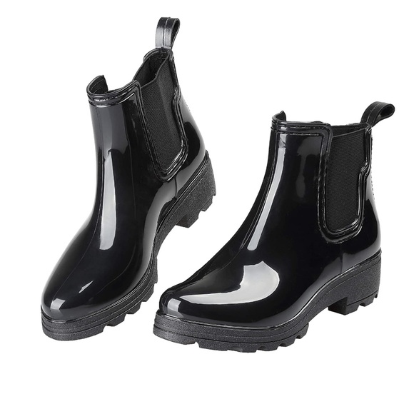 EYUSHIJIA Shoes - Short Black Waterproof Chelsea Booties Rain Boots